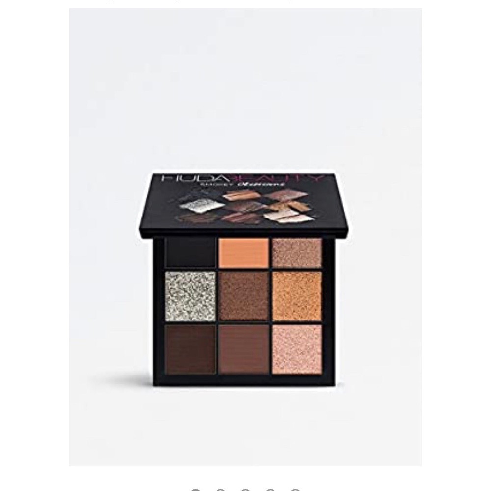 Huda Beauty Smokey Obsessions Eyeshadow Palette